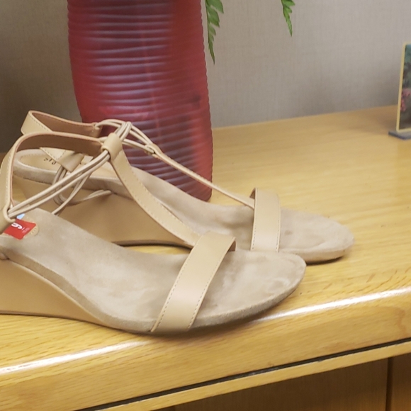 Style & Co. Shoes - Style & Co sz 9 beige sandels